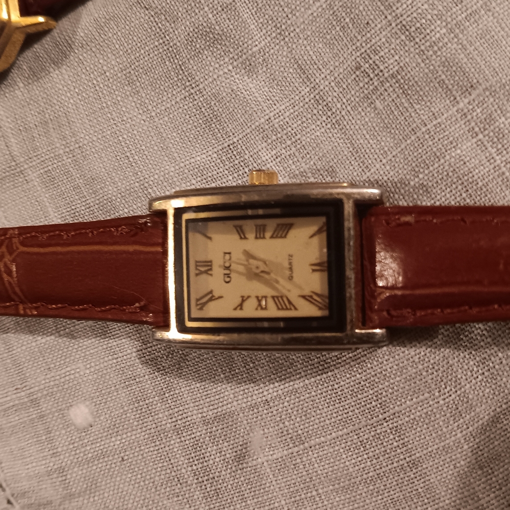 Gucci Gold and Brown Bracelet Timeless Elegance